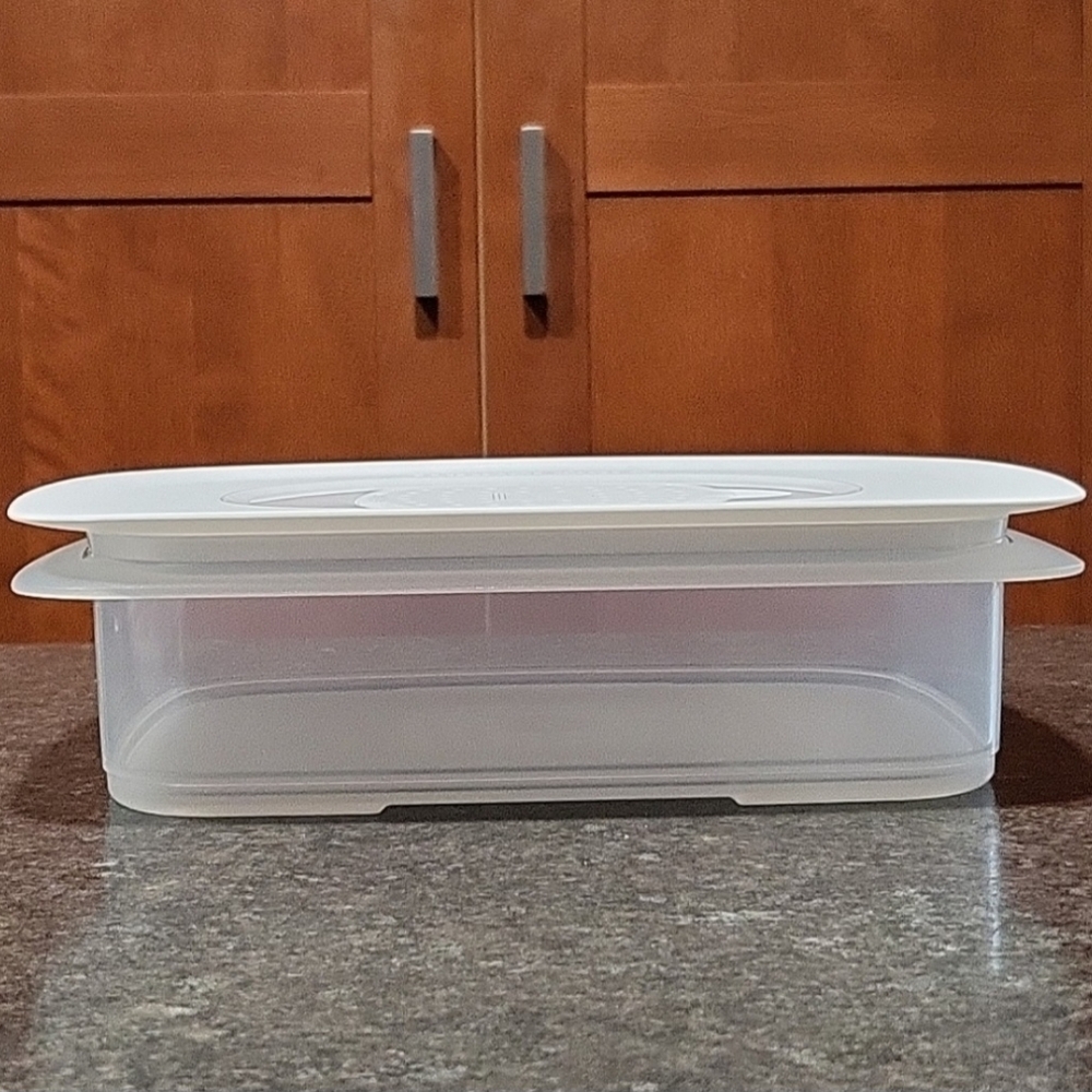 Tupperware EXCLUSIVE CheeSmart FridgeStackable Container